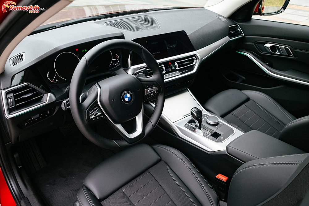 BMW 320i 2021 được trang bị rất nhiều tiện nghi hấp dẫn